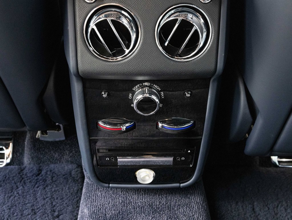 Used 2022 Rolls-Royce Cullinan w/ Cullinan Package AWD/4WD image 61