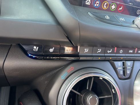 Used 2020 Chevrolet Camaro SS RWD image 14