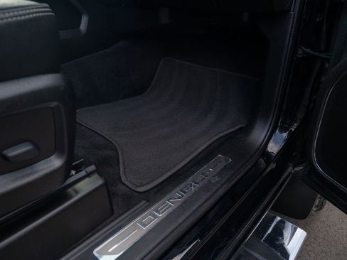 Used 2019 GMC Sierra 2500 Denali w/ Suspension Package, Off-Road image 15