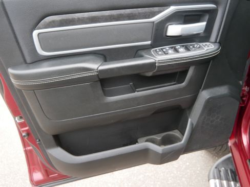 Used 2024 RAM 3500 Big Horn AWD/4WD image 21