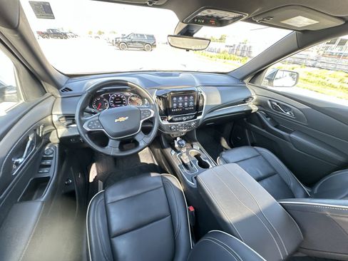 Used 2022 Chevrolet Traverse Premier w/ LPO, Floor Liner Package AWD/4WD image 21