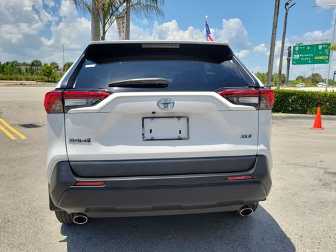 Used 2024 Toyota RAV4 XLE FWD image 6
