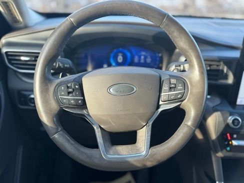 Used 2020 Ford Explorer Platinum w/ Premium Technology Package image 28