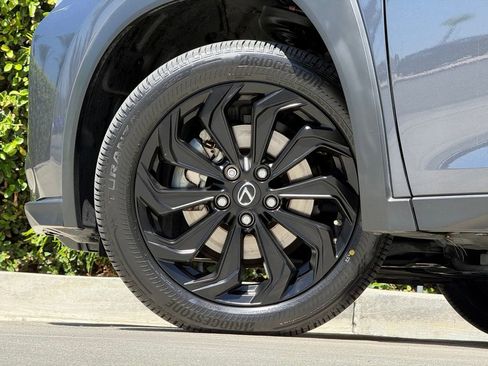Used 2023 Lexus UX 250h FWD image 8