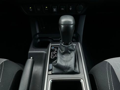 Used 2023 Toyota Tacoma TRD Off-Road image 23