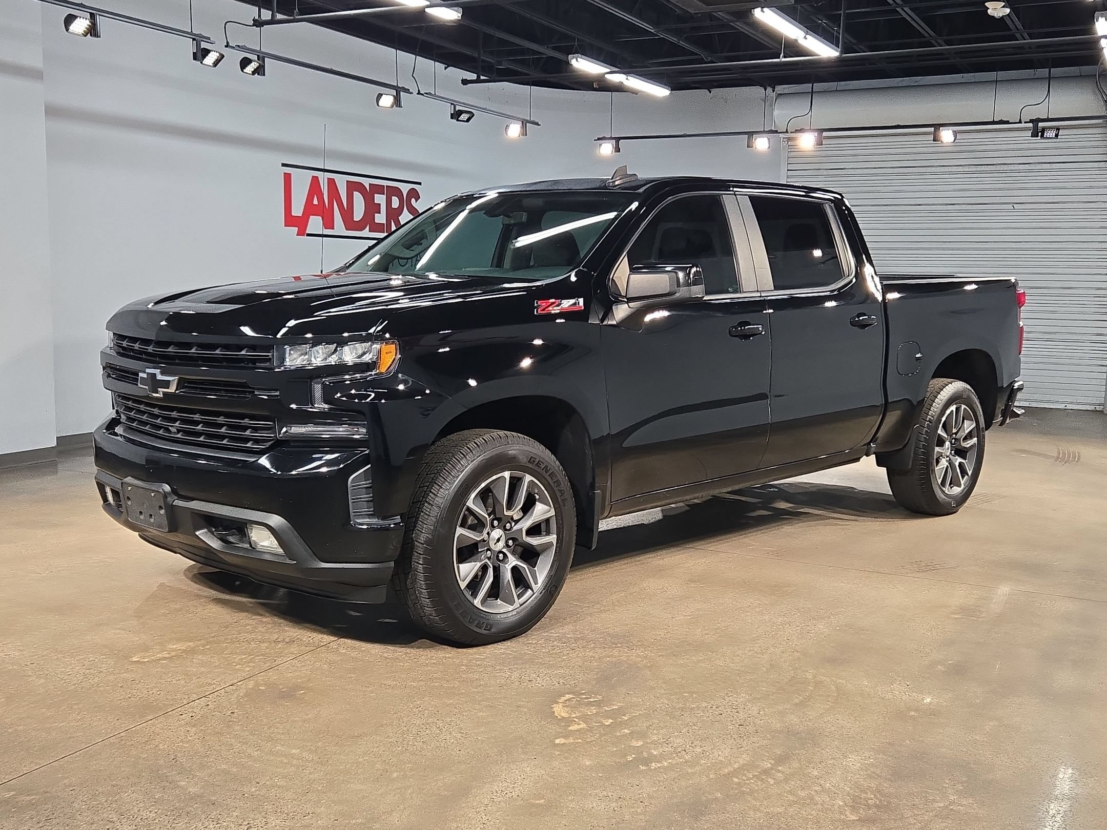Used 2021 Chevrolet Silverado 1500 RST AWD/4WD image 3