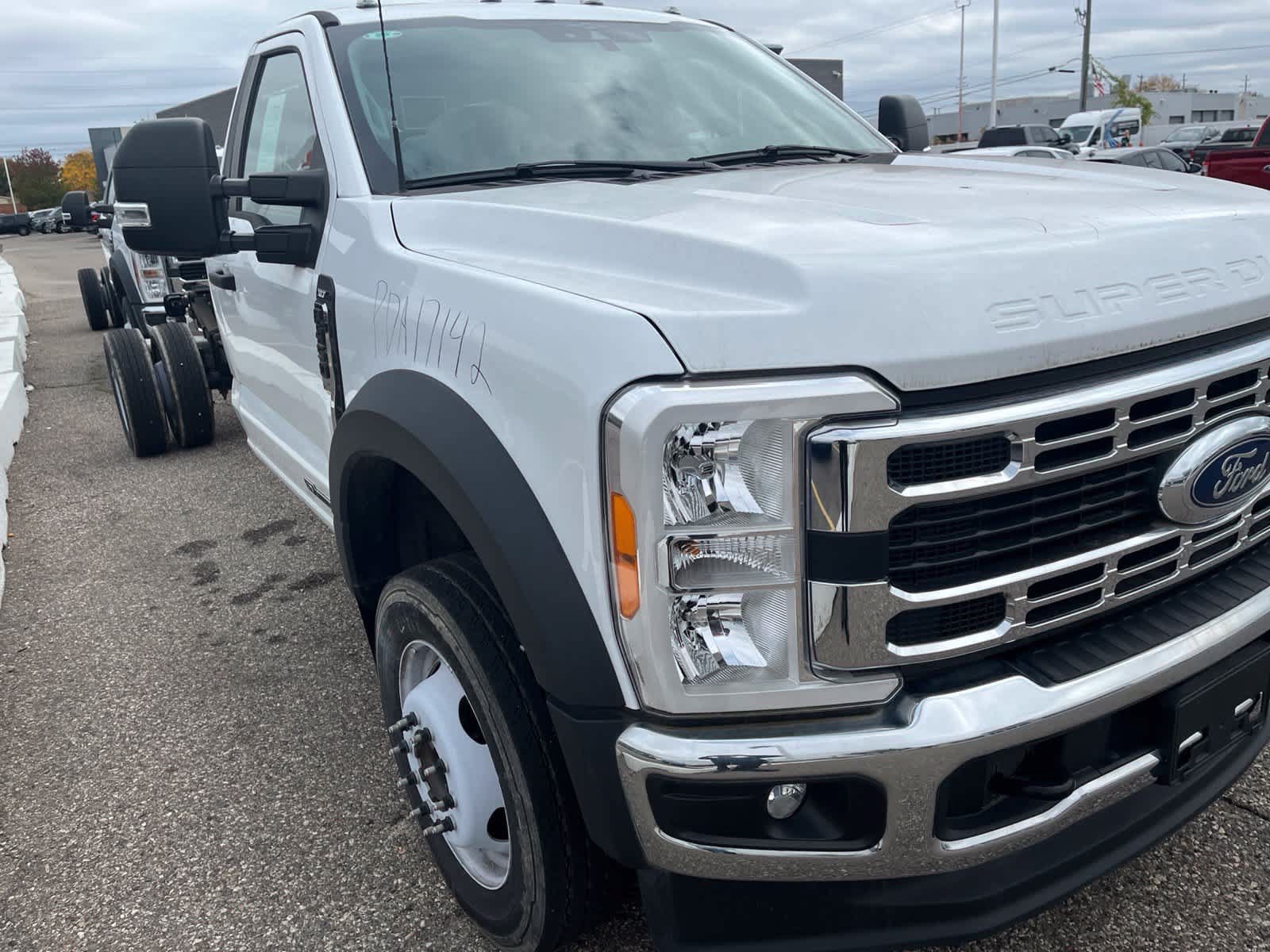 Used 2023 Ford F450 XLT w/ XLT Value Package RWD image 16