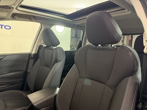 Used 2023 Subaru Forester Premium image 20