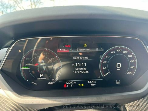 Used 2023 Audi RS e-tron GT quattro image 15