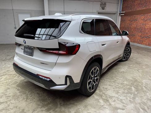 Certified 2025 BMW X1 xDrive28i AWD/4WD image 5
