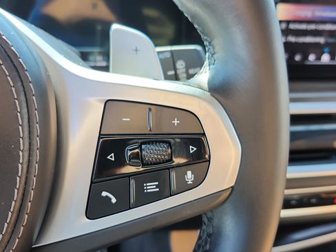 Certified 2024 BMW X5 xDrive50e w/ M Sport Package image 23