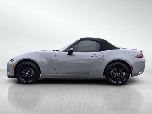 Certified 2024 MAZDA MX-5 Miata Club RWD image 8