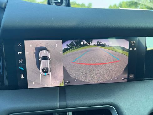 New 2025 Porsche Taycan image 23