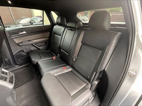 Certified 2023 Volkswagen Atlas Cross Sport SEL R-Line AWD/4WD image 25