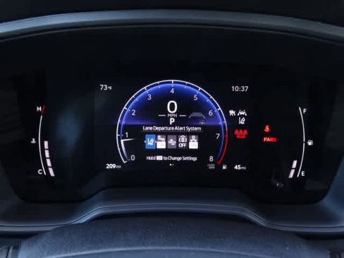 Used 2026 Toyota Corolla Cross LE image 25