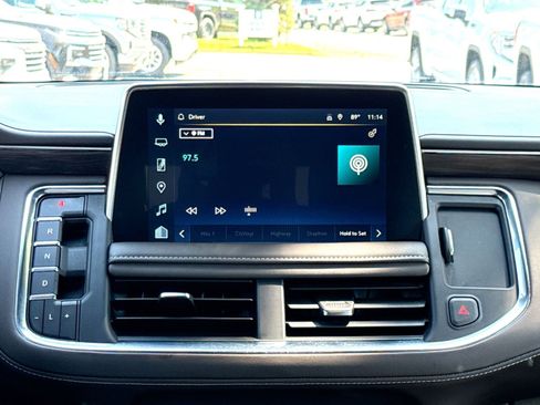 Used 2024 Chevrolet Suburban Z71 w/ Off-Road Capability Package AWD/4WD image 18