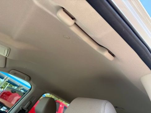 Used 2025 Honda CR-V LX image 12