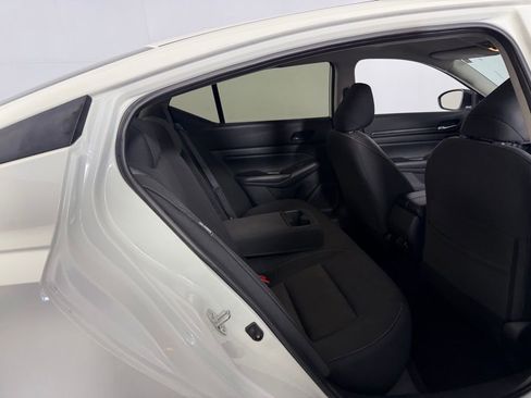 Used 2025 Nissan Altima 2.5 SV image 27