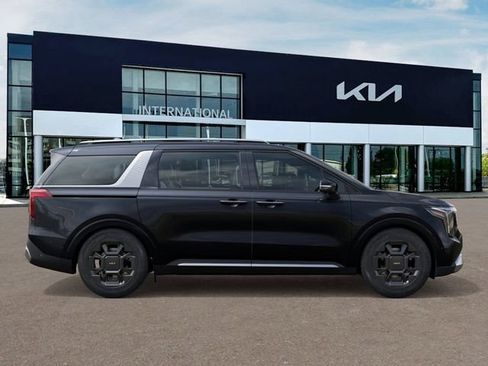 New 2026 Kia Carnival SX FWD image 7