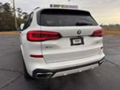 Used 2022 BMW X5 sDrive40i w/ M Sport Package image 4