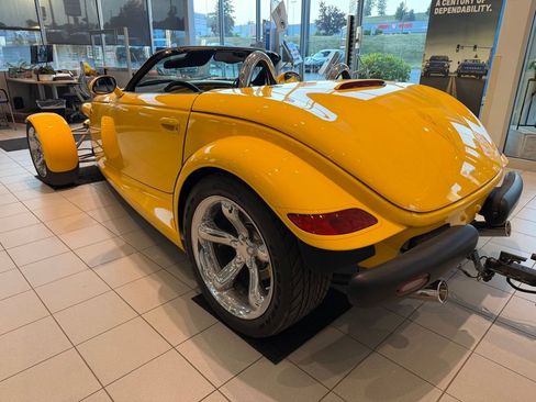 Used 2002 Chrysler Prowler RWD image 5