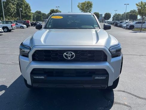 Used 2025 Toyota 4Runner TRD Off-Road AWD/4WD image 2