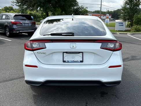 Used 2024 Honda Civic EX-L image 3