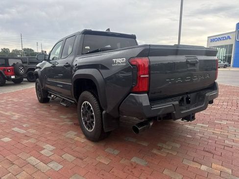 Used 2024 Toyota Tacoma TRD Off-Road AWD/4WD image 7