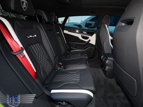 Used 2023 Lamborghini Urus S AWD/4WD image 19