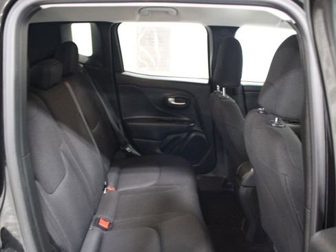 Used 2023 Jeep Renegade Latitude image 23