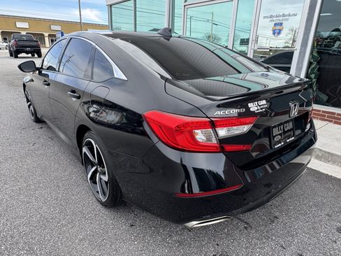 Used 2020 Honda Accord Sport image 2