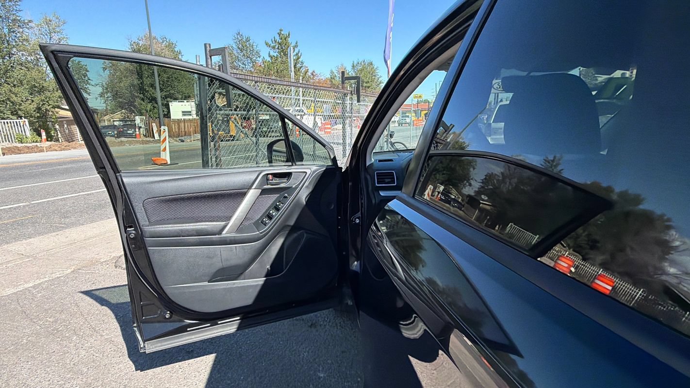 Used 2017 Subaru Forester 2.5i w/ Alloy Wheel Package AWD/4WD image 10