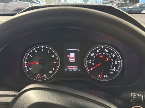 Used 2022 Toyota RAV4 XLE AWD/4WD image 33