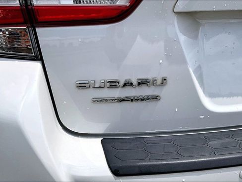 Used 2019 Subaru Crosstrek 2.0i Limited w/ Moonroof Package w/Navigation AWD/4WD image 29
