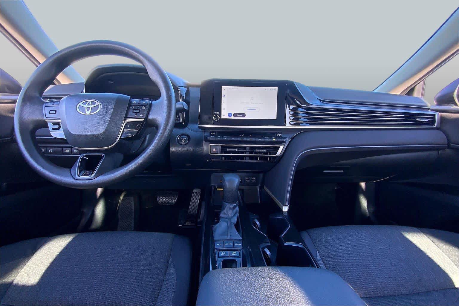 Certified 2025 Toyota Camry LE FWD image 15