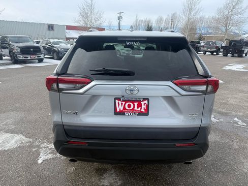 Used 2024 Toyota RAV4 XLE w/ Convenience Package image 4
