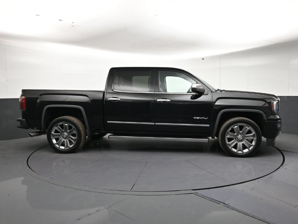 Used 2018 GMC Sierra 1500 Denali w/ Denali Ultimate Package AWD/4WD image 6