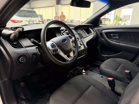 Used 2016 Ford Taurus Police Interceptor AWD image 19