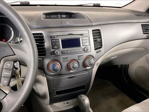 Used 2009 Kia Optima LX image 9