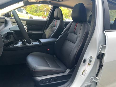 New 2026 Nissan Sentra SR w/ SR Premium Package FWD image 9