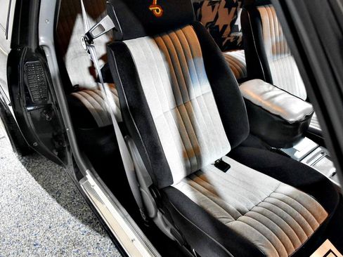 Used 1987 Buick Regal Coupe RWD image 13