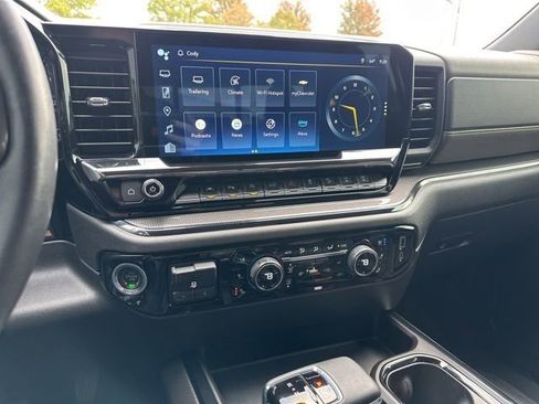 Used 2023 Chevrolet Silverado 1500 ZR2 image 51