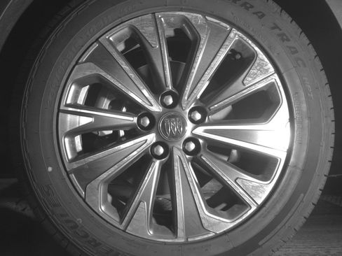Used 2024 Buick Envision Preferred AWD/4WD image 12