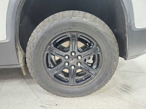 Used 2023 GMC Acadia AT4 w/ Trailering Package AWD/4WD image 15