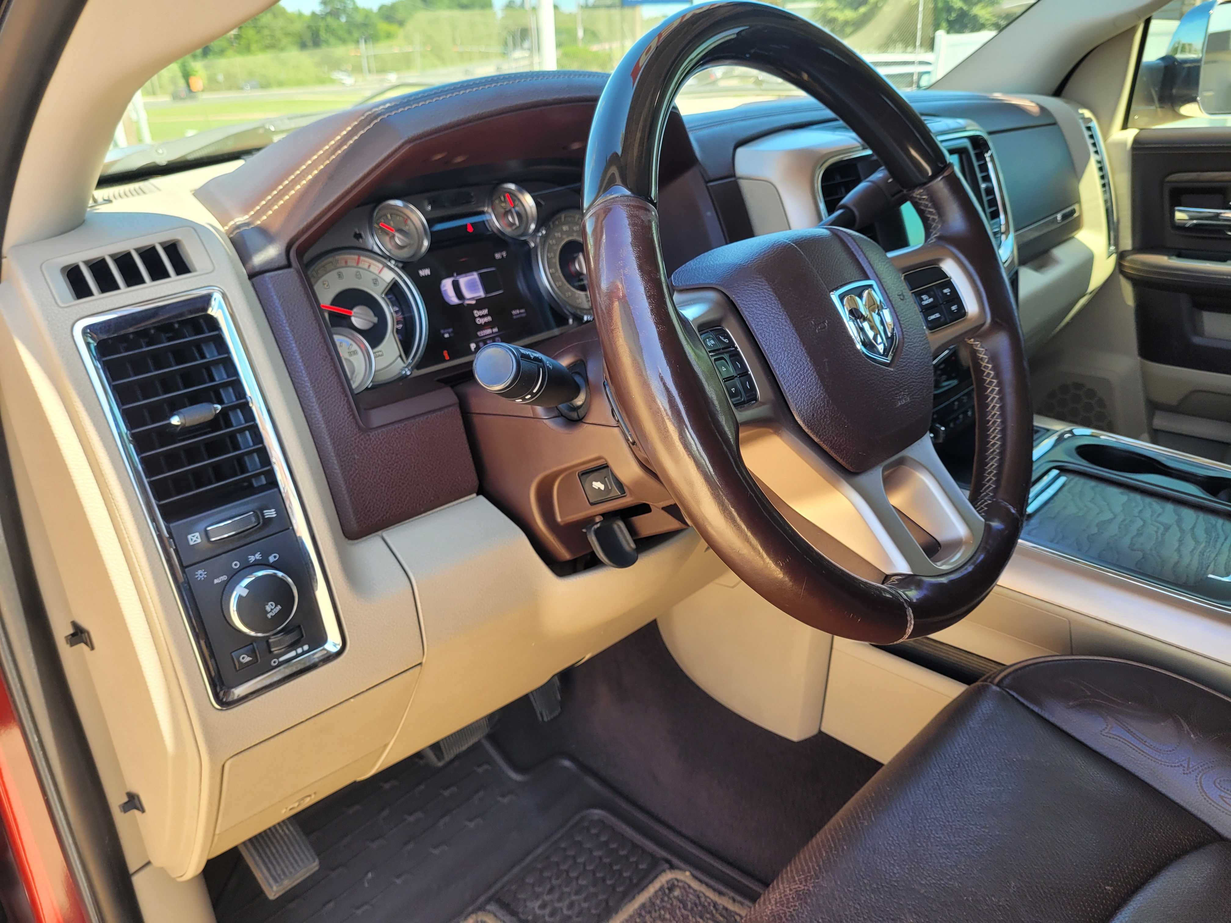 Used 2017 RAM 3500 Laramie Longhorn w/ Convenience Group AWD/4WD image 23