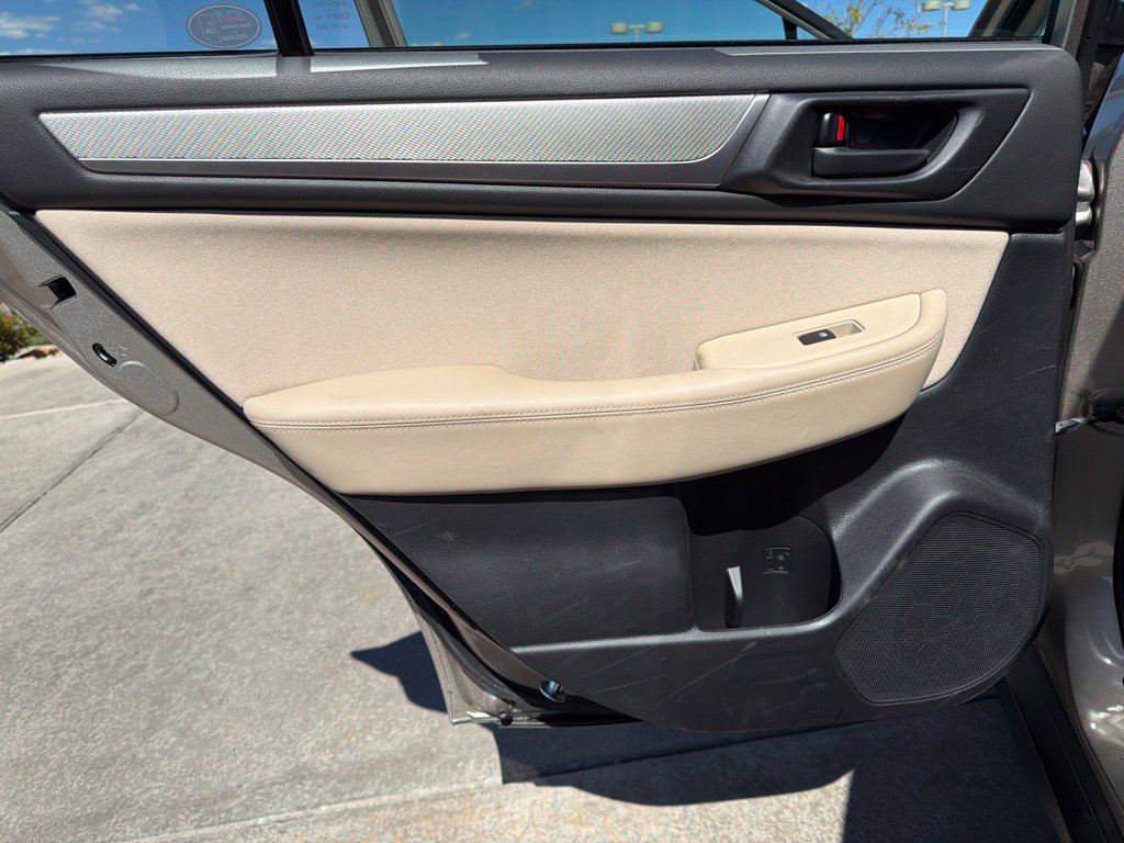 Used 2019 Subaru Outback 2.5i AWD/4WD image 24