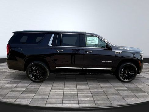 New 2026 GMC Yukon XL Elevation w/ Elevation Premium Package AWD/4WD image 17