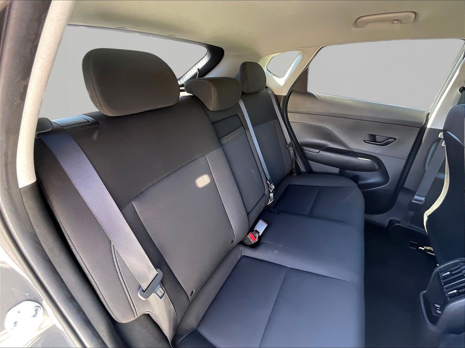 Used 2024 Hyundai Kona SEL FWD image 24