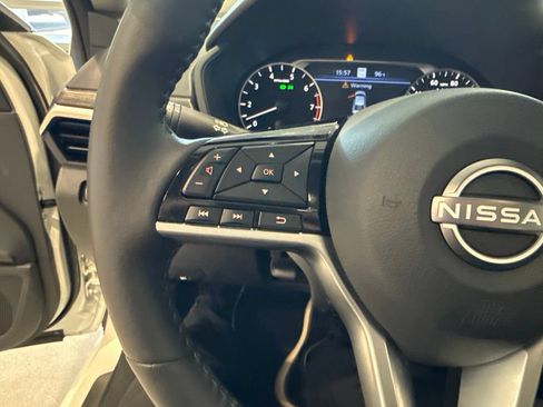 Used 2025 Nissan Altima 2.5 SL AWD/4WD image 30