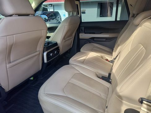 Used 2022 Ford Expedition Max Limited AWD/4WD image 30